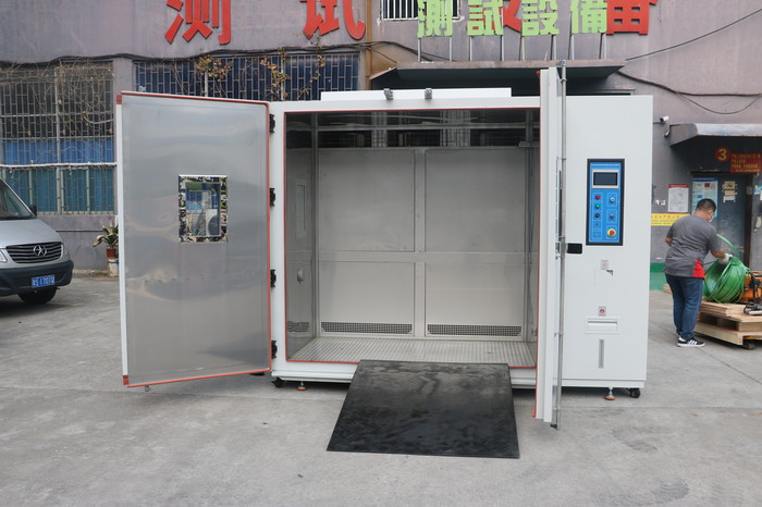 Cámaras Walk-In y cámaras climáticas Drive-In para pruebas de envejecimiento