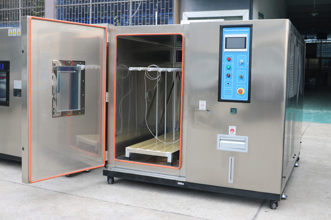 Cámara de prueba de calor húmedo IEC 61215 MQT 13 para prueba de confiabilidad de paneles solares